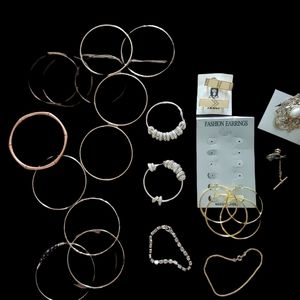 Lot of 25 Pieces Costume Jewelry Earrings Bracelets